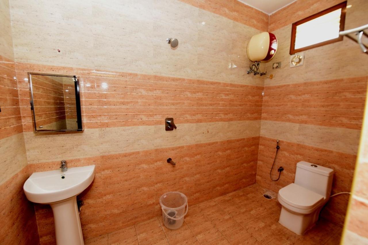 Alexa Home Stay Тирупати Экстерьер фото